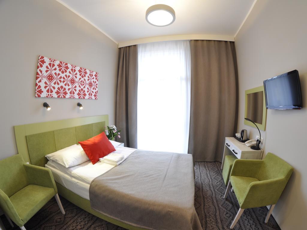 *** Nat Hotel 3*